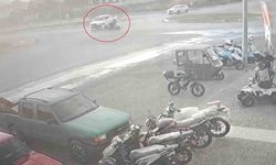 Kamyonetle çarpışıp motosikletiyle 25 metre sürüklendi, kask sayesinde hayata tutundu