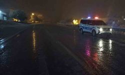 Kar ve tipi etkisini artırdı, kara yolları trafiğe kapatıldı