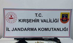 Kırşehir’de ruhsatsız silah operasyonu: 3 gözaltı