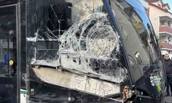 Kocaeli’de çöp kamyonu tramvaya çarptı: 3 yaralı