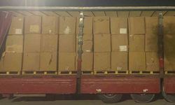 Kocaeli’de sahte belgeli tırda tonlarca kaçak tütün ele geçirildi