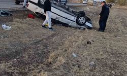 Konya’da otomobil araziye devrildi: 5 yaralı