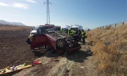 Konya’da otomobil şarampole yuvarlandı: 1 ölü, 2 yaralı