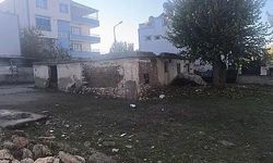 Kendisini kaçırılmış olarak gösterip ailesinden fidye istedi