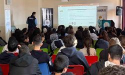 Mardin’de öğrenciler siberay projesi kapsamında bilgilendirildi