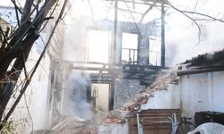 Menteşe’deki yangında 2 ev kullanılmaz hale geldi