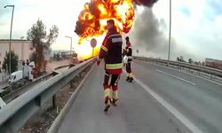 Mersin itfaiyesi felaketi önledi: Patlamalar yaşanarak yanan tanker 26 bin litre yakıt taşıyormuş