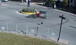 Motosikletli havada takla attı, ilk yaptığı şey fırlayan ayakkabısını giymek oldu