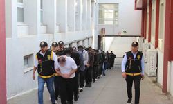 Müteahhitleri 19 milyon lira dolandıran şebeke çökertildi: 23 ilde dev operasyon