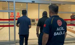 Otomobilin çarpıştığı 2 yaya yaralandı