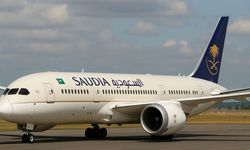 Suudi Arabistan uçağına yapılan bomba ihbarı paniğe neden oldu