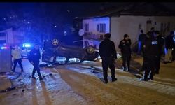 Takla atan araçtaki 5 kişi yaralandı