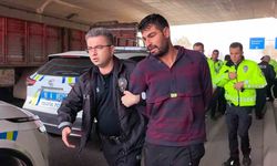 Uzun namlulu silahla cinayet işleyen zanlı, trafik polislerinin nefes kesen takibiyle yakalandı