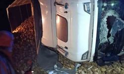 Yozgat’ta kontrolden çıkan tır devrildi: 1 ölü