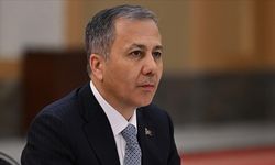 Bakan Yerlikaya: Uçağın enkazına saat 17'de ulaşıldı