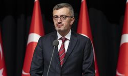 İletişim Başkanı Duran: Gazi Mustafa Kemal Atatürk'ü rahmetle ve saygıyla anıyorum