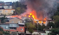 Bursa'da korkutan yangın: Alevler iki eve sıçradı
