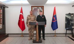 J.Kd.Alb.Faruk Kasar'dan, Bursa İl Jandarma Komutanlığı'na ziyaret