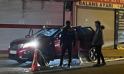 Otomobilde arkadaşlarına ateş etti: 2 ölü, 1 ağır yaralı