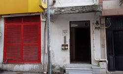 Kolonlarında çatlak oluşan bina boşaltıldı