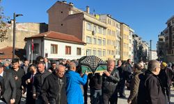 Bursa Büyükşehir Belediyesi Eski Başkanı Erdoğan Bilenser’in annesi defnedildi