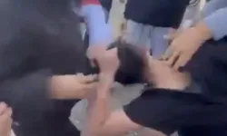Kız öğrenci akranları tarafından tekme tokat dövüldü