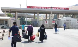 1 yılda 578 bin Suriyeli, Türkiye'den gitti