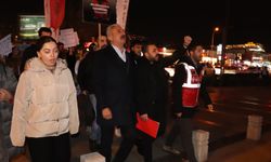 Yağmura aldırmadılar: Bursa’da gençlerden tutuklama protestosu