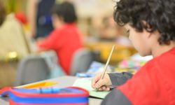 İlkokula başlama yaşı yükseltiliyor!