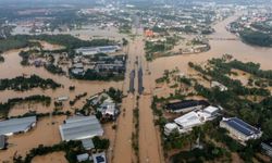 Endonezya’da can kaybı 442’ye yükseldi