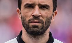 Ünlü futbolcu Gökhan Gönül'e gözaltı