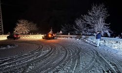 Oylat Kaplıcaları yolu kar nedeniyle kapandı