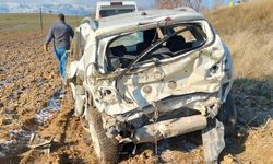 Amasya'da otomobil ile SUV araç çarpıştı: 8 yaralı