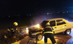 Antakya’da otomobil yangını