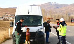 Araçlara kış denetimi: Jandarma lastik ve donanımları kontrol etti