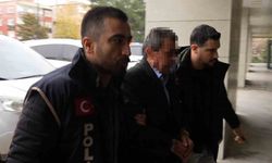 Avukatlık bürosunda bir kadını öldürüp gelinini ağır yaralayan kayınpeder tutuklandı