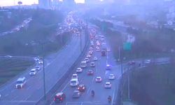 Bağcılar TEM Otoyolu’nda zincirleme kaza meydana geldi