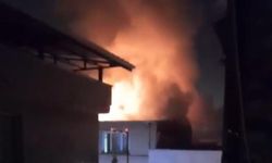 Bursa’da çatı yangını mahalleyi ayağa kaldırdı