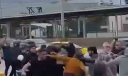 Bursa’da savaşı andıran kavga kamerada: Kimi kaskını miğfer yaptı, kimi sopayı kılıç gibi kullandı