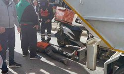 Çöp kamyonuna çarpan Motokurye yaralandı