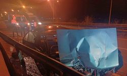 Çorum’da otomobil bariyerlere çarptı: 1 yaralı