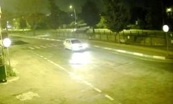 Dereye uçan minibüsün sürücüsü yaralandı