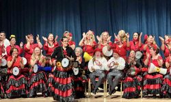 Engelli bireyler, darbuka ritim grubunun konseriyle eğlendi