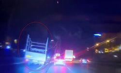 Esenyurt’ta alkollü sürücü makas atıp kaza yaptı; o anlar kamerada