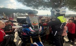 Ezine’de jandarmadan öğrenci ve öğretmenlere trafik bilgilendirmesi