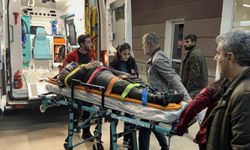 İki otomobil çarpıştı: 2 yaralı