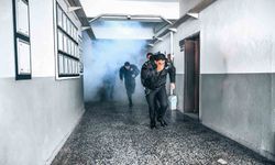 İzmir'de, itfaiyeden polis okulunda yangın tatbikatı