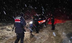 Karda mahsur kalan vatandaş kurtarıldı