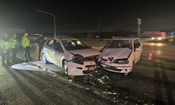 Kırmızı ışık ihlali kazaya neden oldu: 2 yaralı