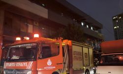Küçükçekmece'de bir iş yerinin havalandırma bacasında yangın